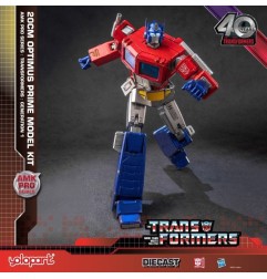 Transformers : Generation One - Figurine Plastic Model Kit AMK Pro Series Optimus Prime 20 cm