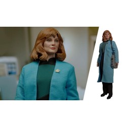 Star Trek - : The Next Generation figurine 1/6 Dr. Beverly Crusher (Standard Edition) 27 cm