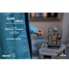 Star Trek - : The Next Generation figurine 1/6 Dr. Beverly Crusher (Standard Edition) 27 cm