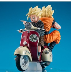 Dragon Ball - Dragonball Z 05 Desktop Real McCoy diorama PVC Super Saiyan Son Goku & Super Saiyan Son Gohan & Motorbike 16 cm