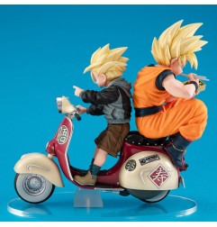 Dragon Ball - Dragonball Z 05 Desktop Real McCoy diorama PVC Super Saiyan Son Goku & Super Saiyan Son Gohan & Motorbike 16 cm