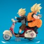 Dragon Ball - Dragonball Z 05 Desktop Real McCoy diorama PVC Super Saiyan Son Goku & Super Saiyan Son Gohan & Motorbike 16 cm