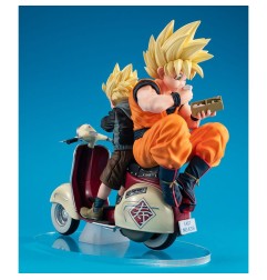 Dragonball Z 05 Desktop Real McCoy - Diorama Super Saiyan Son Goku & Super Saiyan Son Gohan & Motorbike 16 cm