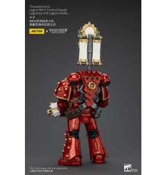 Warhammer - The Horus Heresy figurine 1/18 Thousand Sons Legion MK IV Tactical Squad Legionary with Legion Vexilla 12 cm