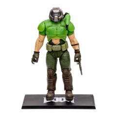 Doom Eternal - Figurine Doom Slayer Classic (Glow In The Dark Edition) Gold Label 18 cm