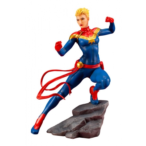 Marvel Universe - Statuette Avengers Series ARTFX+ 1/10 Captain Marvel 17 cm