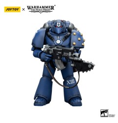 Warhammer The Horus Heresy - Figurine 1/18 Ultramarines MK VI Tactical Squad Legionary avec Bolter & Chainblade 20 cm