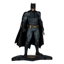 Batman v Superman : L'Aube de la justice - Statuette 1/6 Batman 32 cm