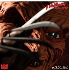 Les Griffes de la Nuit - Figurine parlante Mega Scale Freddy Krueger 38 cm