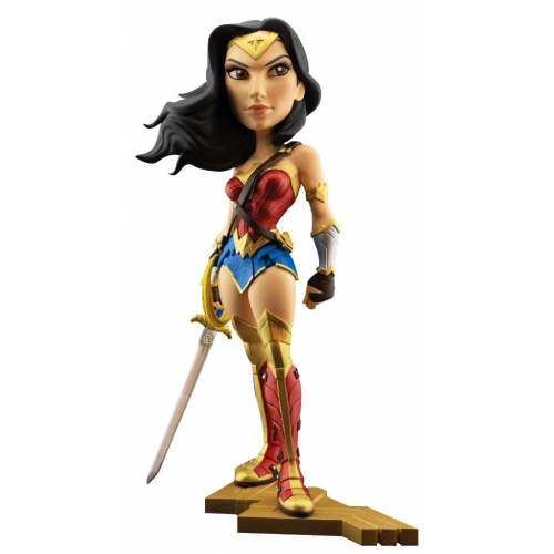 DC Comics - Figurine Gal Gadot en Wonder Woman 20 cm