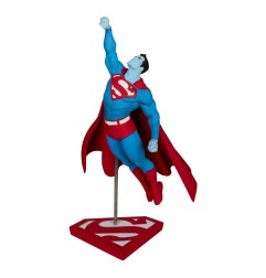 DC Comics - DC Direct statuette 1/10 Superman Red and Blue: Superman by Gary Frank Limited Edition 26 cm