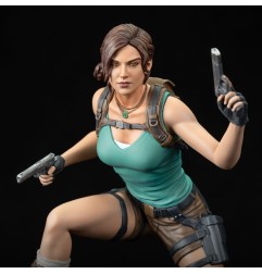 Tomb Raider - Statuette Lara Croft 24 cm