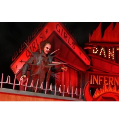 Beetlejuice - (1988) diorama Trenchcoat with Spikes Inferno Room Deluxe Set