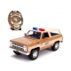 Stranger Things - Réplique 1/24 Chief Hopper's Chevy K5 Blazer 1980 avec badge