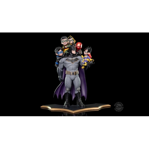 DC Comics - Diorama Q-Master Batman: Family 39 cm