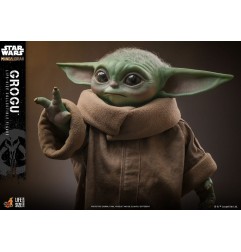 Star Wars : The Mandalorian - Figurine 1/1 Life-Size Masterpiece Grogu 37 cm