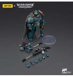 Warhammer The Horus Heresy - Figurine Alpha Legion Exodus The One who is Many avec Sniper Rifle And Power Dagger 20 cm