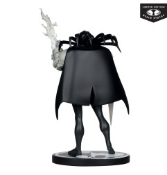 DC Comics - DC Direct Batman: Black & White statuette 1/10 Azrael by Joe Quesada 21 cm