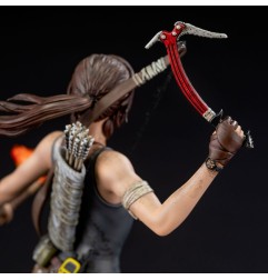 Tomb Raider - Statuette Lara Croft Survivor Era 33 cm