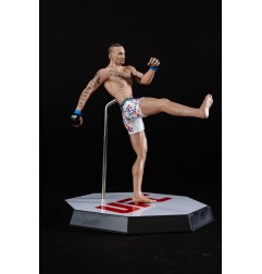 UFC - Statuette Max Holloway 18 cm