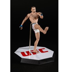 UFC - Posed PVC Statue Max Holloway 18 cm
