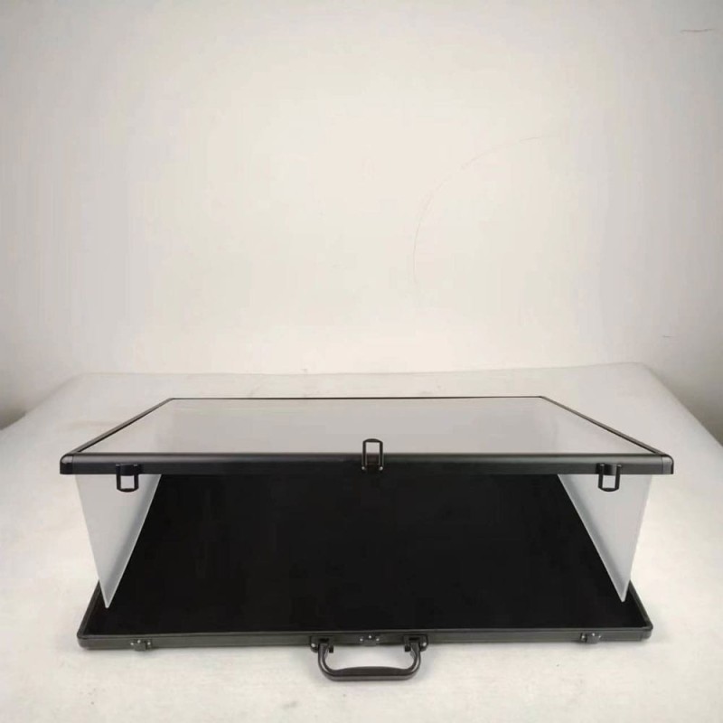 Other - Evoretro Aluminum Display Case Black