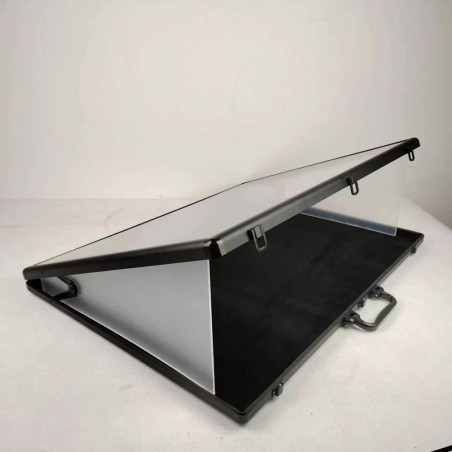 Other - Evoretro Aluminum Display Case Black