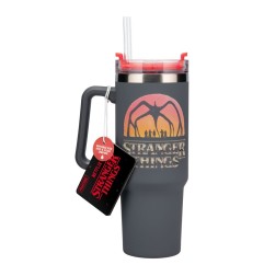 Stranger Things 5 - Mug avec paille coudée Stranger Things 5 900 ml