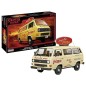 Stranger Things - Model Kit 1/25 VW T3 Bus Surfer Boy 19 cm Stranger Things - Model Kit 1/25 VW T3 Bus Surfer Boy 19 cm