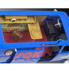 Stranger Things - Model Kit 1/25 Squawk Van 21 cm