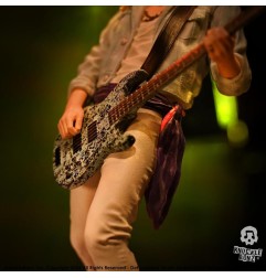 Def Leppard - Rock Iconz Statue Rick Savage 24 cm