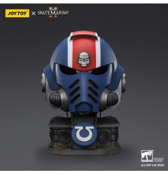 Warhammer - 40,000: Space Marine 2 Replica Ultramarines Lieutenant Titus helmet with Display Stand 44 cm