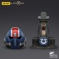 Warhammer 40k: Space Marine 2 - Réplique casque avec présentoir Ultramarines Lieutenant Titus 44 cm Warhammer 40k: Space Marine 2 - Réplique casque avec présentoir Ultramarines Lieutenant Titus 44 cm