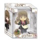 Harry Potter - Figurine Hermione Granger etudiant un sort 13 cm Harry Potter - Figurine Hermione Granger etudiant un sort 13 cm