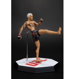 UFC - Posed PVC Statue Charles Oliveira 17 cm