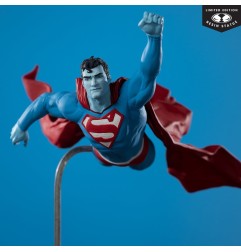 DC Direct - Statuette Superman 1/10 Superman Red & Blue by Lee Bermejo 26 cm