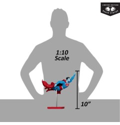 DC Comics - DC Direct Superman Red & Blue Statue 1/10 Superman by Lee Bermejo 26 cm