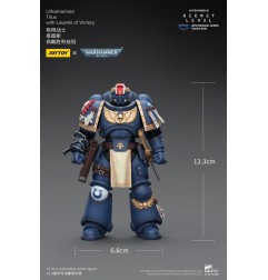 Warhammer 40k - Figurine Ultramarines Titus avec Laurels of Victory 13 cm