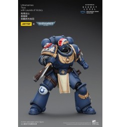 Warhammer 40k - Figurine Ultramarines Titus avec Laurels of Victory 13 cm