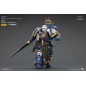 Warhammer 40k - Figurine Ultramarines Torvald avec Power Sword, Stormshield and Bolt Pistol 13 cm