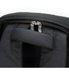 Ultimate Guard 2020 Exclusive - Sac à dos Ammonite Anti-Theft (Rouge)