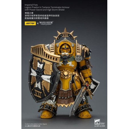 Warhammer Imperial Fists - Figurine Legion Praetor in Tartaros Terminator Armour with Power Sword and Vigil Storm Shield 14 cm
