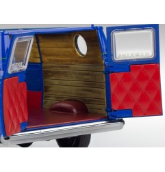 Stranger Things - Model Kit 1/25 Squawk Van (Aqua Color) 21 cm