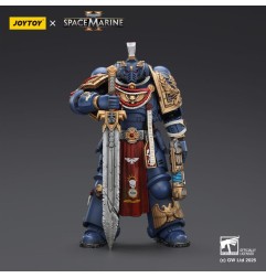 Warhammer 40k: Space Marine 2 - Figurine Ultramarines Relic Primus Armourwith Plasma Pistol and Combat Blade 13 cm