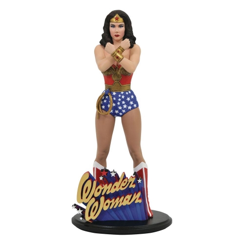 DC Comics - Statuette DC Comic Gallery Linda Carter Wonder Woman 23 cm