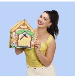 Snow White - By Loungefly Mini Backpack Cottage