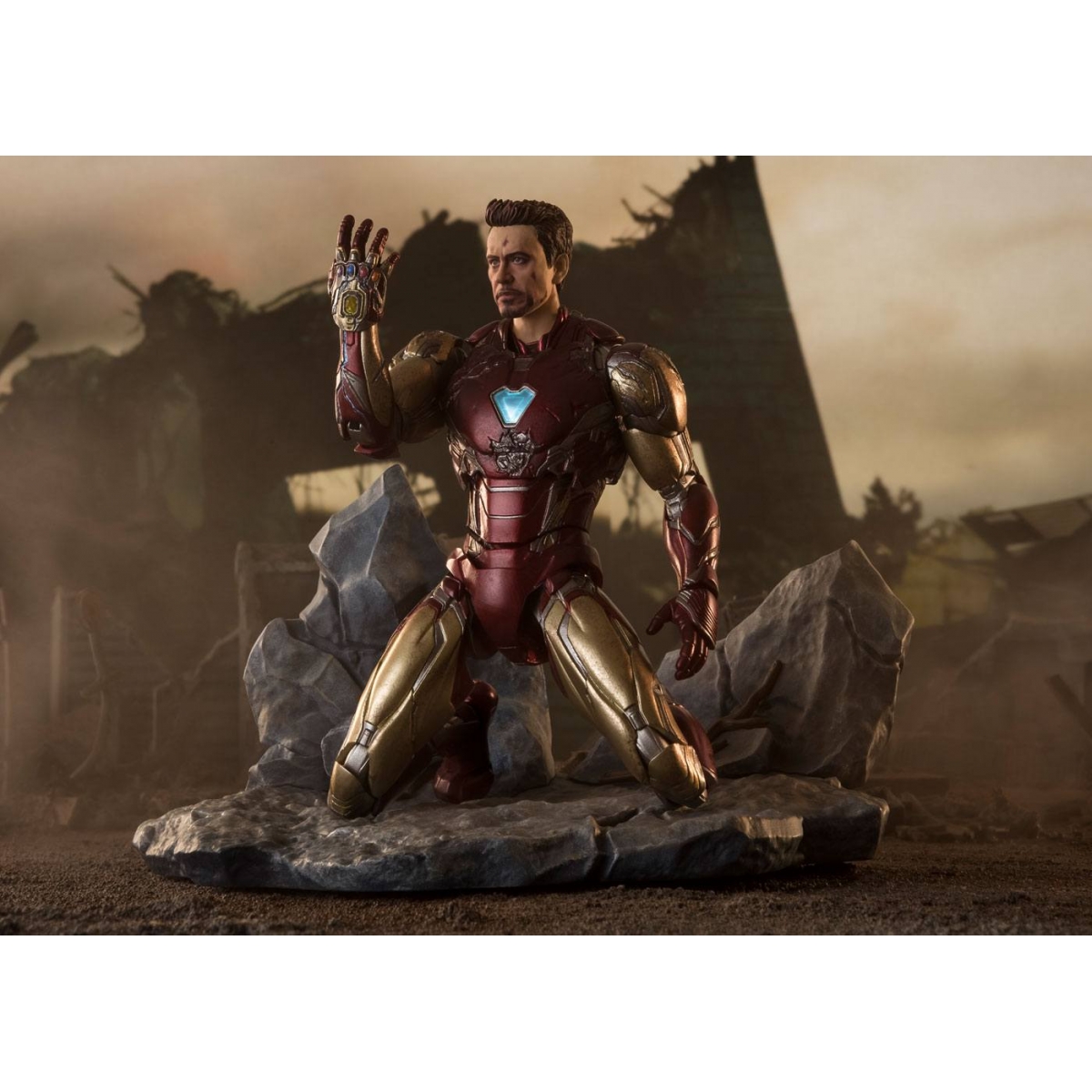 Avengers : Endgame - Figurine S.H. Figuarts Iron Man Mk-85 (I Am Iron Man  Edition) 16 cm - Figurine-Discount