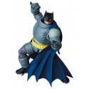 Batman : Dark Knight - Figurine MAF EX Armored Batman 16 cm