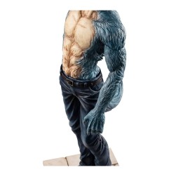 Beastars - Statuette Gray Wolf Legoshi 20 cm