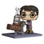 Harry Potter - POP! Deluxe Vinyl figurine Harry Pushing Trolley 9 cm